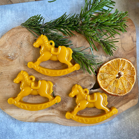 Zawieszka woskowa - konik