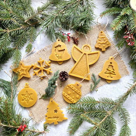 Zawieszka woskowa - gwiazdka