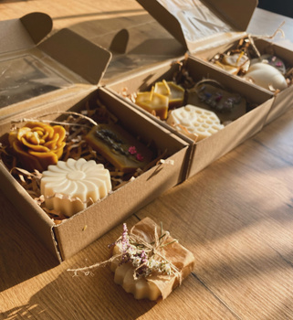 Pudełko  z okienkiem mniejsze