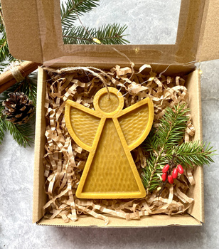 Upominek świąteczny- zawieszka woskowa anioł