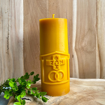 Świeca ze znakiem Domowego Kościoła