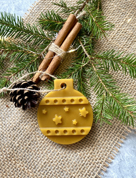 Zawieszka woskowa - bombka we wzorki