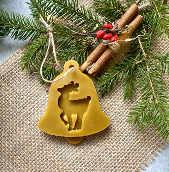 Zawieszka woskowa - dzwonek z łosiem